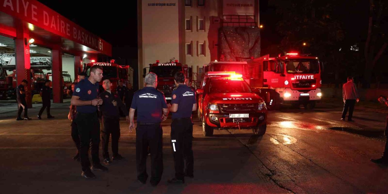 Kayseri’den 15 İtfaiyeci Gülnar’da