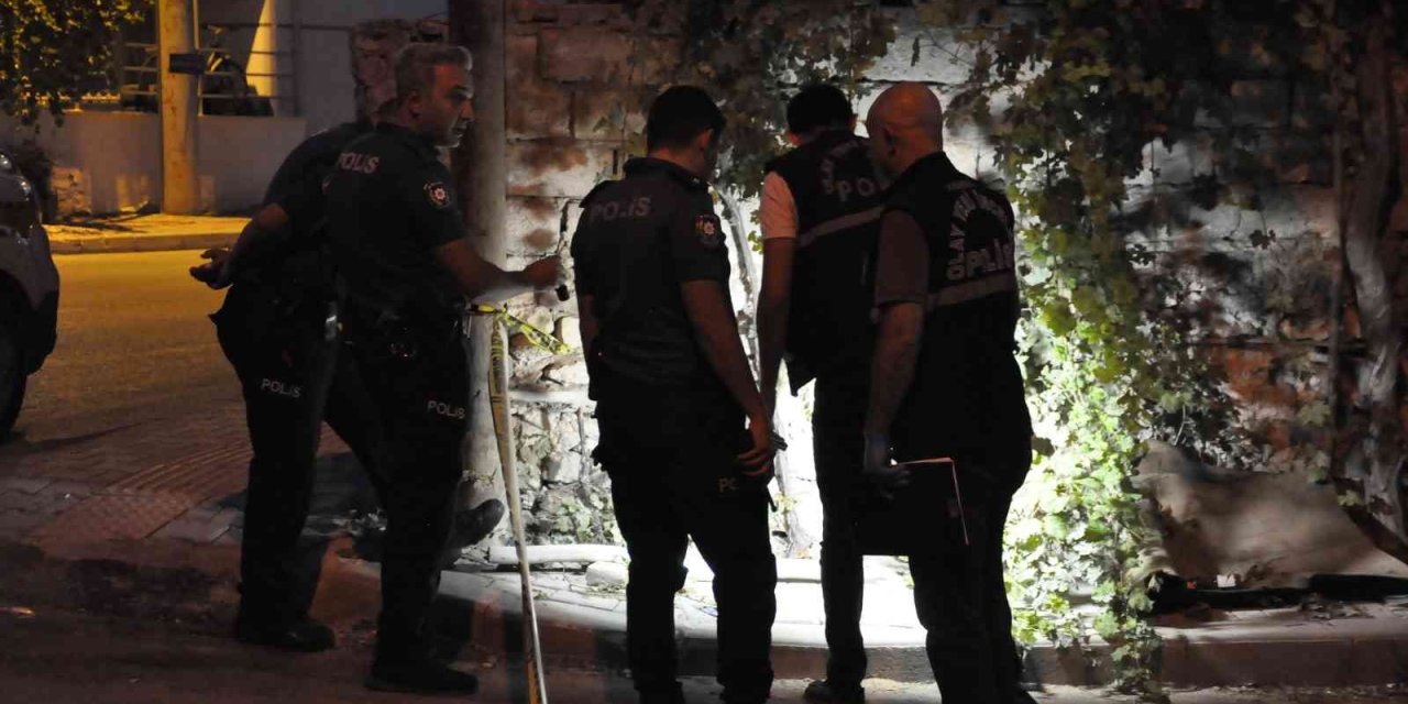 Sokakta Ortasında Tartıştığı Şahıs Tarafından Silahla Vuruldu