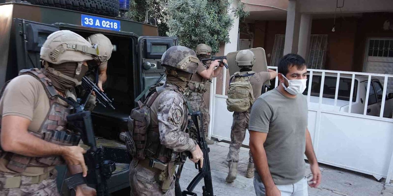 Mersin’de 111 Adrese Dev Uyuşturucu Operasyonu