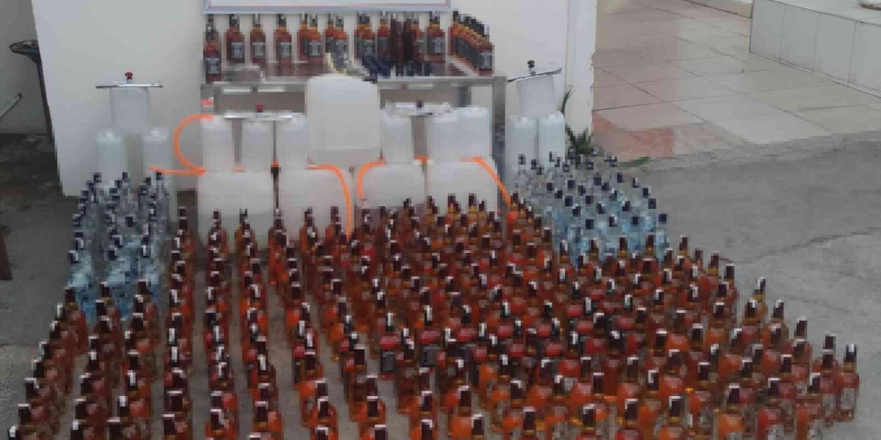 Antalya’da Sahte Alkol İmalathanesine Jandarma Baskını