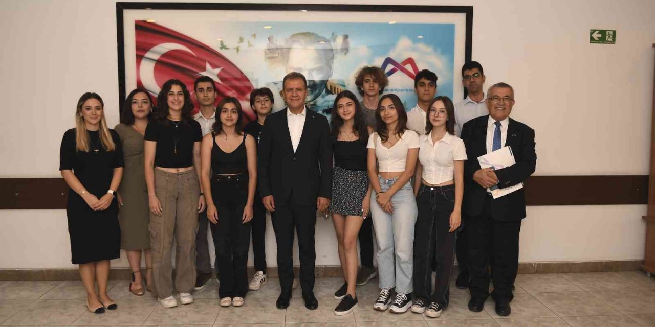 Oberhausen’den Dönen Öğrenciler, Başkan Seçer İle Buluştu