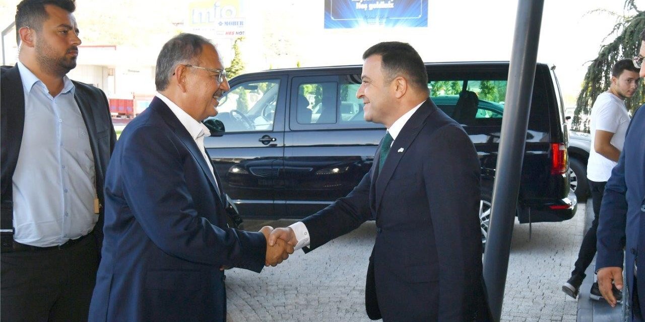 Özhaseki’den Kayseri Osb Yönetimine Hayırlı Olsun Ziyareti