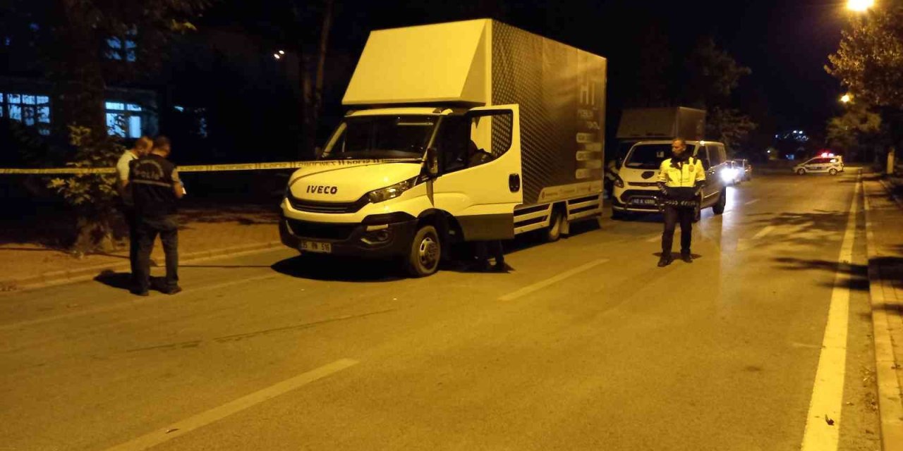 Abisine Küfür Eden Mesai Arkadaşını Silahla Vurarak Öldürdü