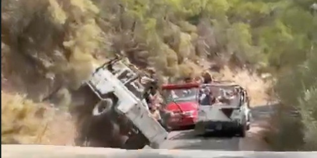 Antalya’da Turistleri Taşıyan Cip Safari Aracı Devrildi