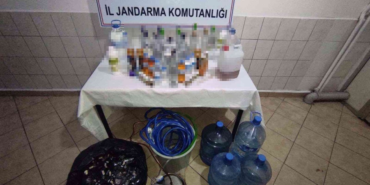 Eskişehir’de Kaçak İçki Operasyonunda 4 Şüpheli Yakalandı