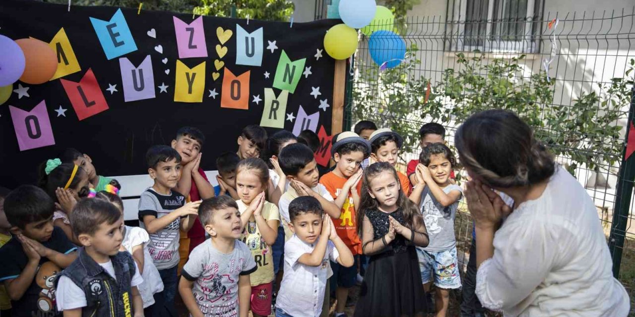 Çocuk Atölyesi Etkinliklerine Katılan Çocuklar Sertifikalarını Aldı