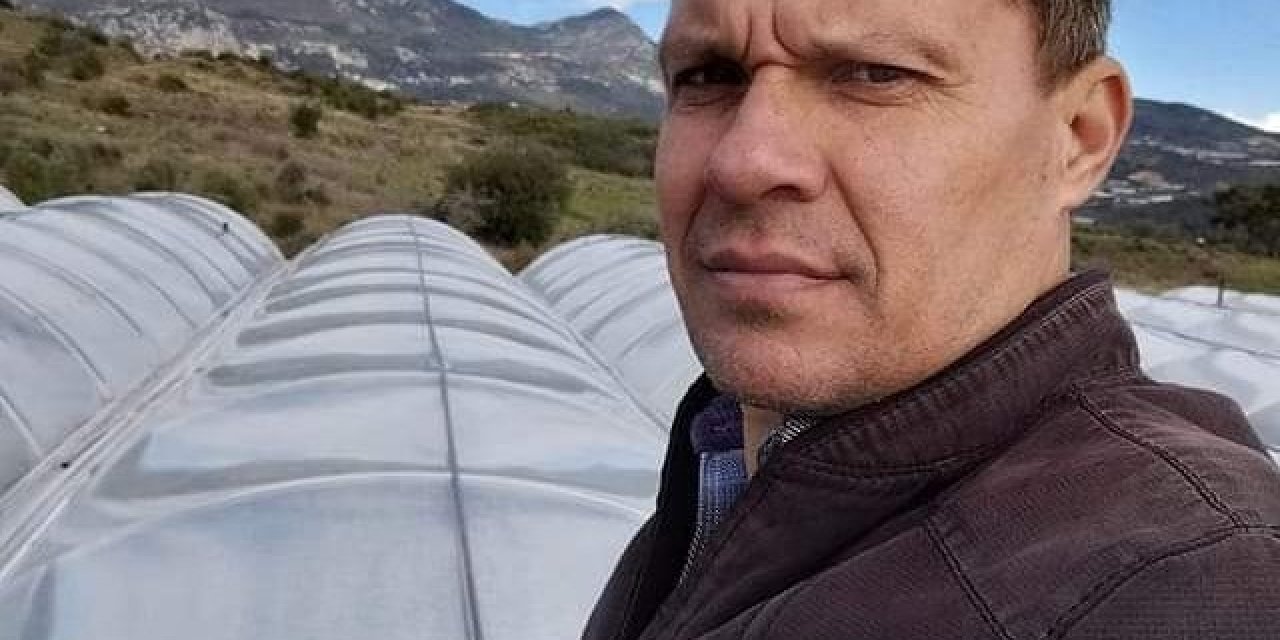 Kumluca’da İki Otomobil Çarpıştı: 1 Ölü 6 Yaralı