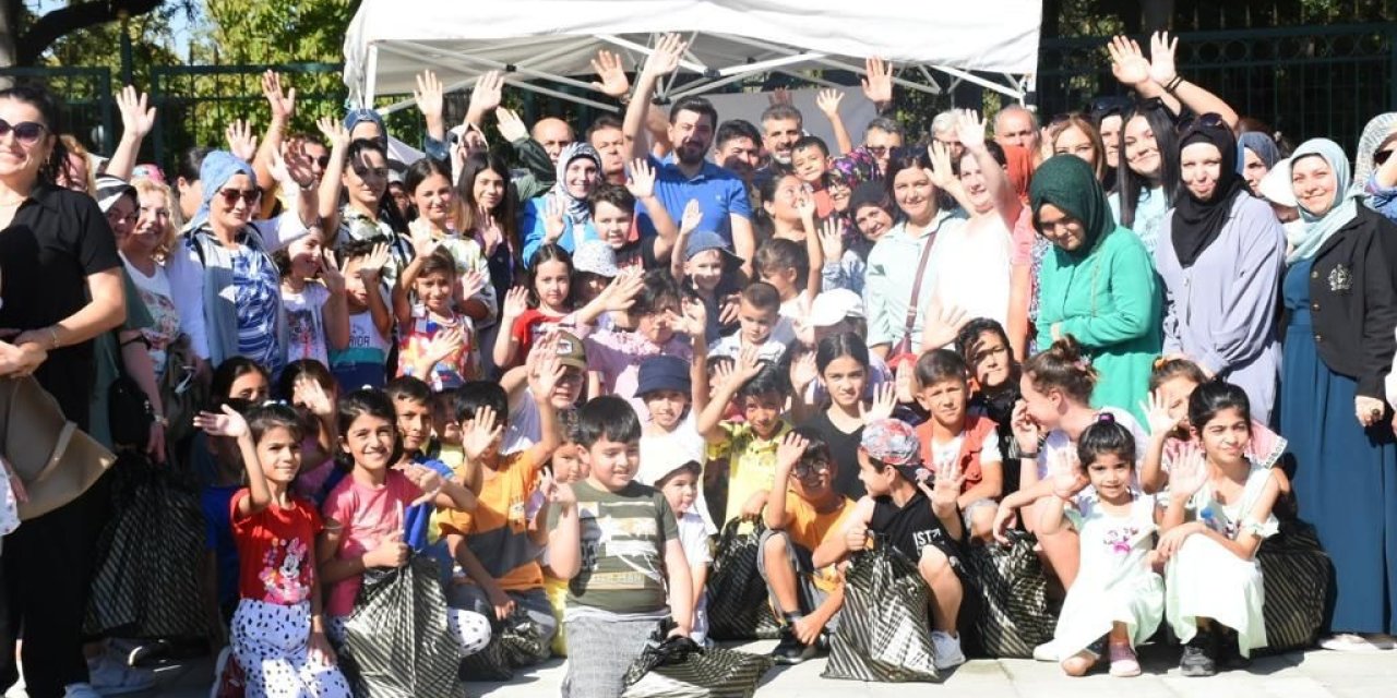 Ak Parti Tepebaşı Teşkilatı 222 Öğrenciyle Buluştu