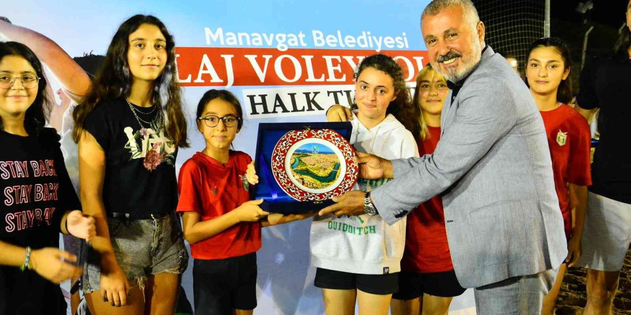 Manavgat’ta Plaj Voleybolu Şöleni Sona Erdi