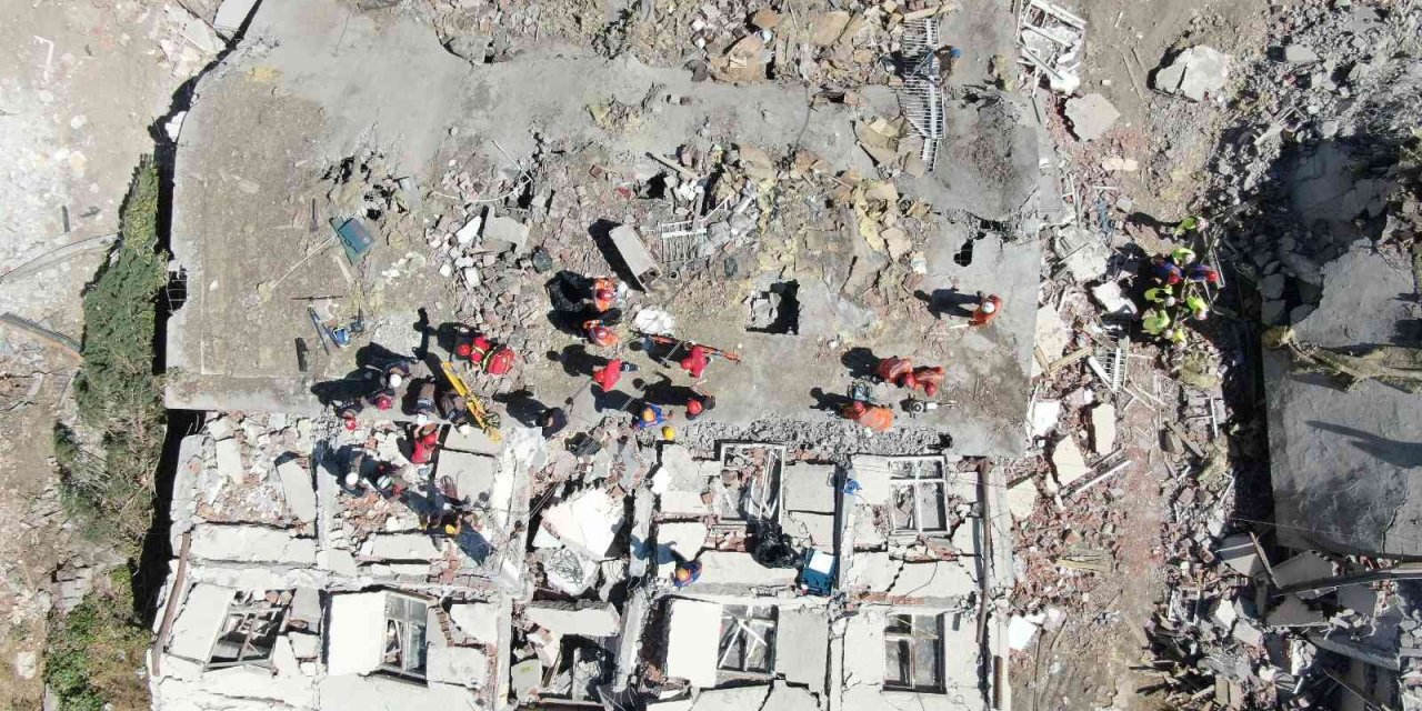 Kayseri’de 2 Bin 959 Kişinin Katılımı İle Deprem Tatbikatı