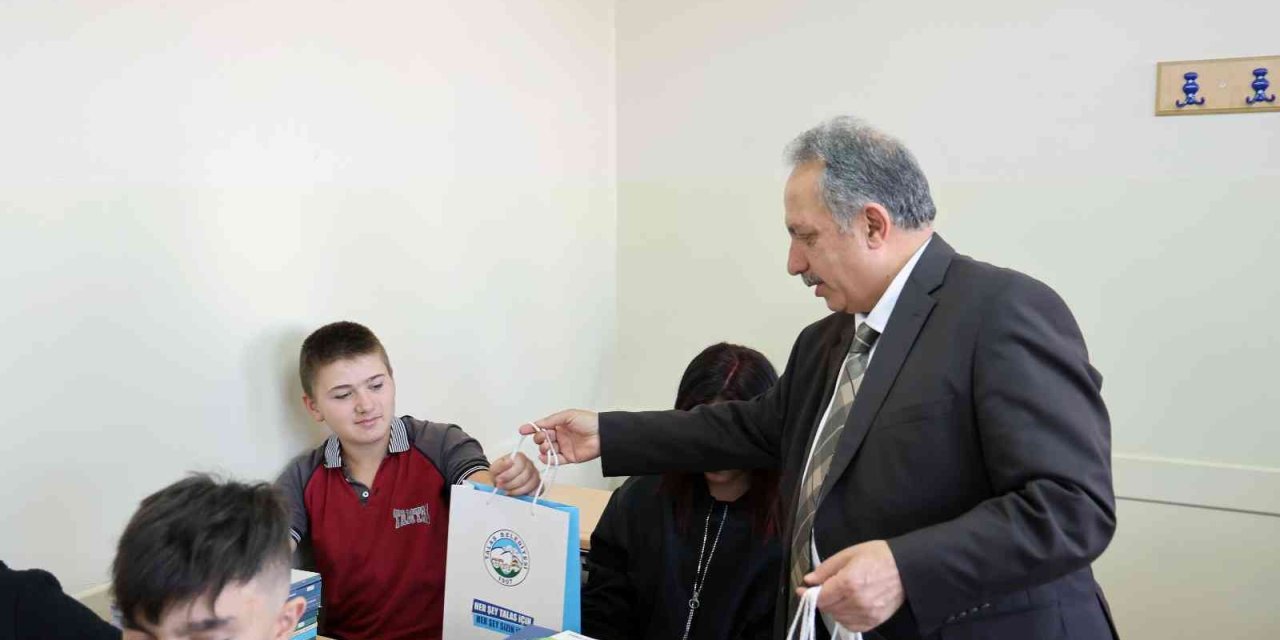 “cumhuriyetin İkinci 100 Yılının Neferlerisiniz”