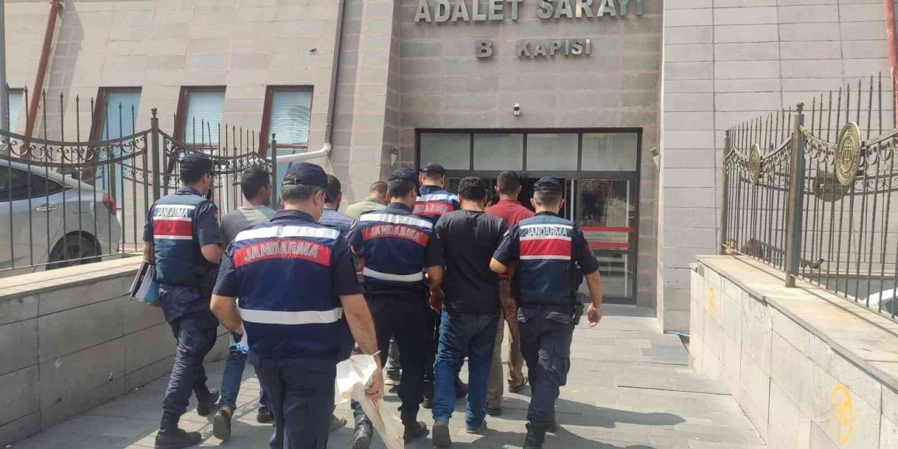 1 Milyon Tl’lik Enerji Ve Nakil Kablosu Çaldıkları Belirlenen 6 Şüpheli Yakalandı