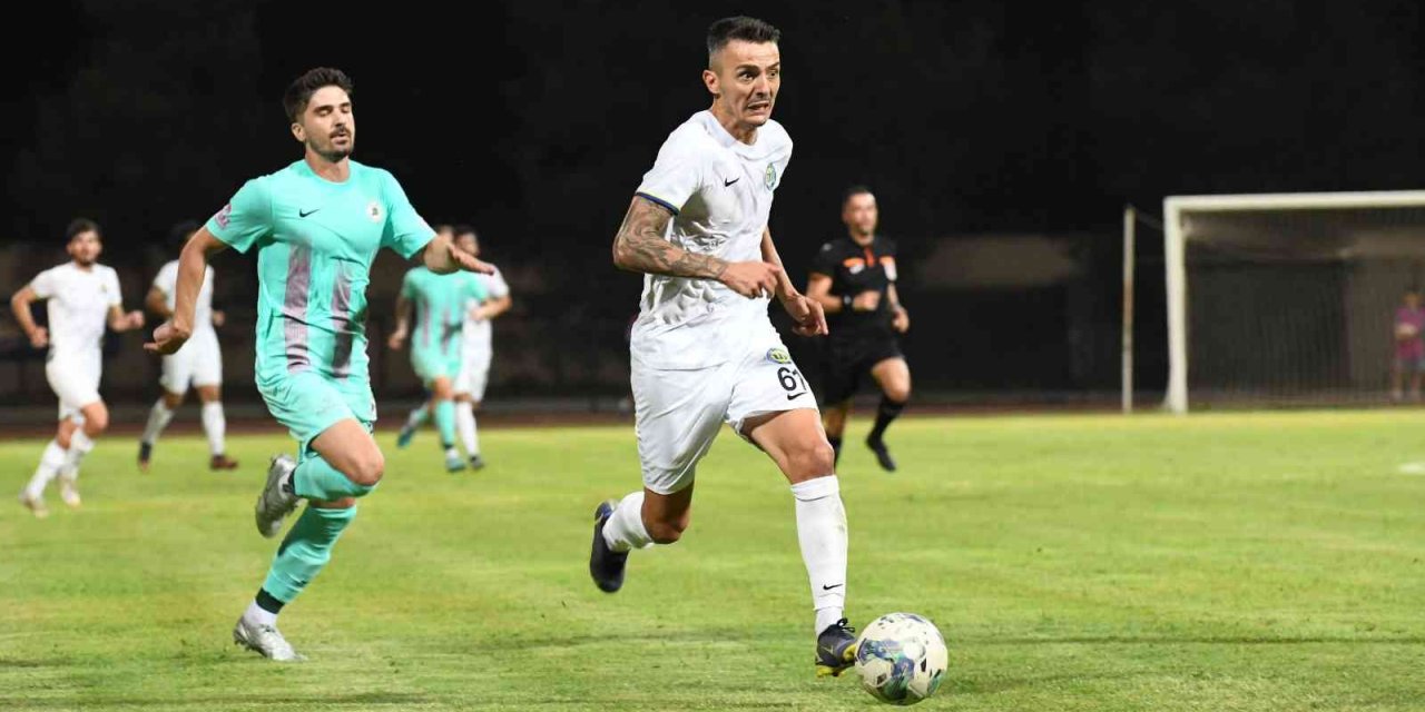 Tff 2. Lig: Tarsus İdman Yurdu: 1 - Isparta 32: 1