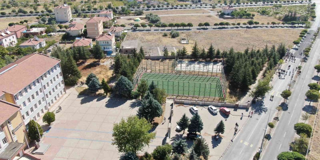 İncesu’nun Çöplerini Çocuklar Topladı