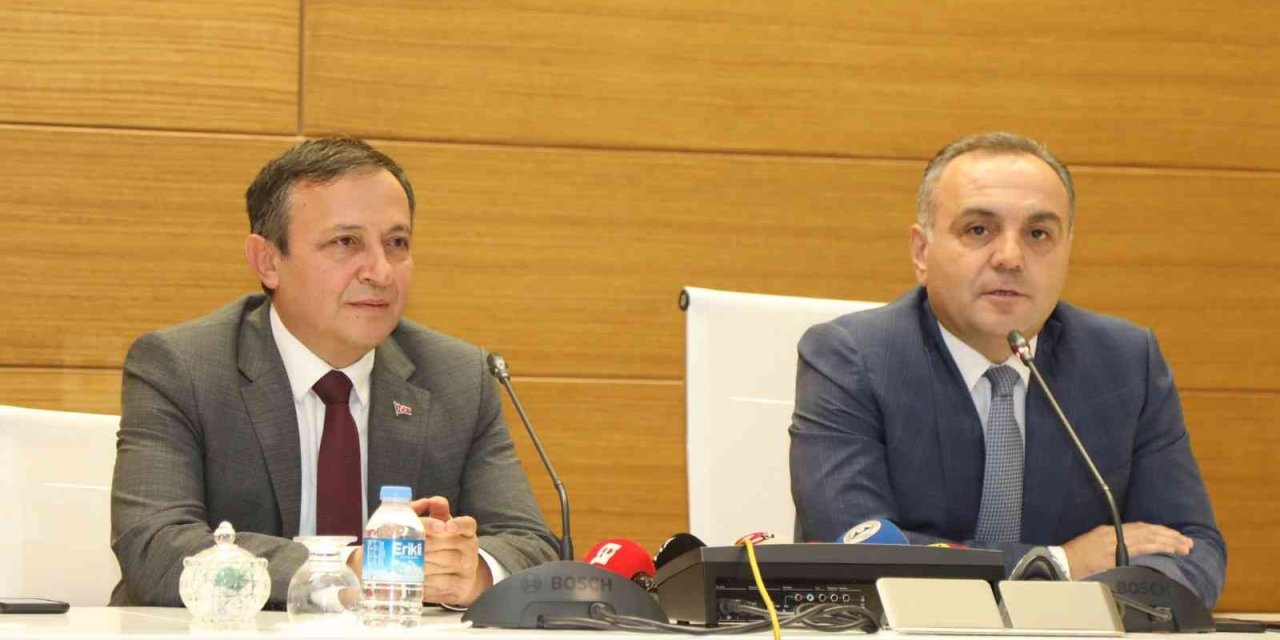 Erü’de Devir Teslim Töreni