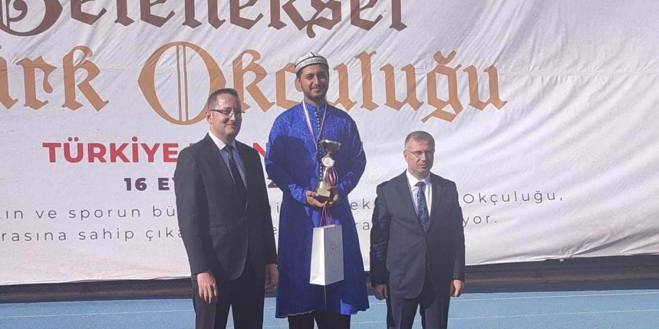 Geleneksel Türk Okçuluğu Turnuvası’nda Anadolu Üniversitesi Başarısı