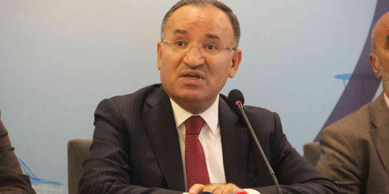 Bakan Bozdağ: “biz Masayı Takip Ede Ede Yorulduk, Onlar Toplana Toplana Yorulmadılar”