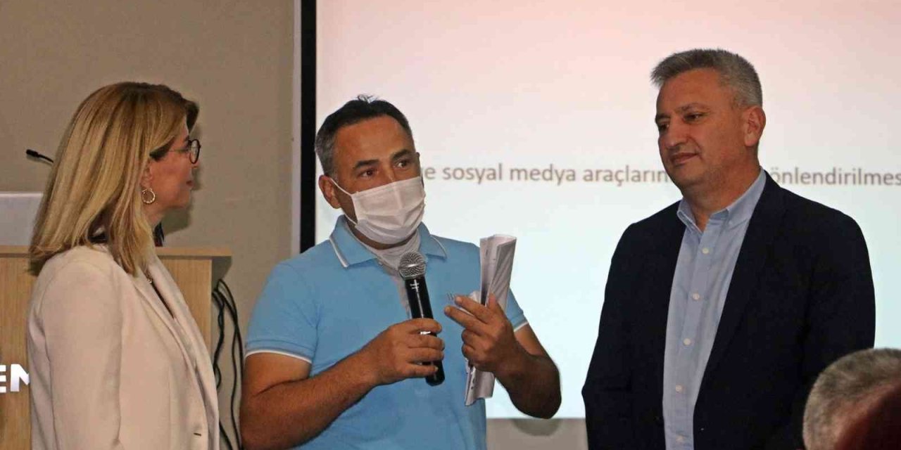 Uzmanlar 1 Yıl Boyunca Konuşamayan Hastayı Örnek Göstererek Uyardı: “sigaranın Üzerinde Gördüğünüz Tüm Resimler Gerçek”