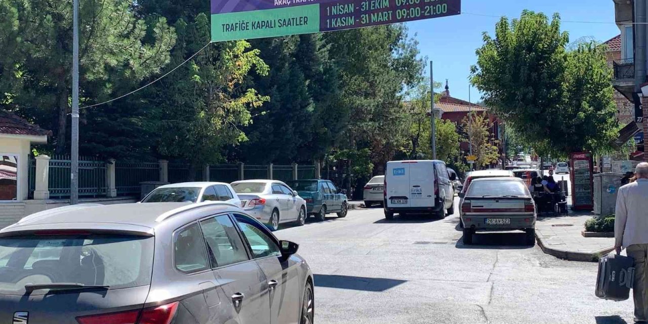 Tarihi Odunpazarı Bölgesi Esnafı Şaşkın Ve Tepkili