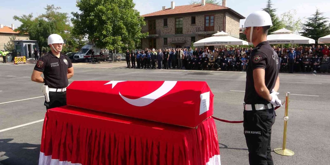 Kayserili Polis Kalbine Yenik Düştü