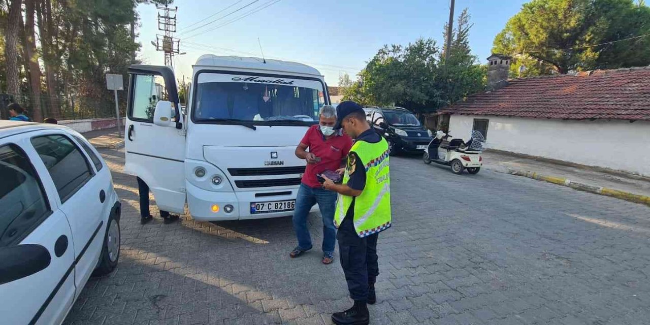 Serik’te Okul Servisleri Denetlendi