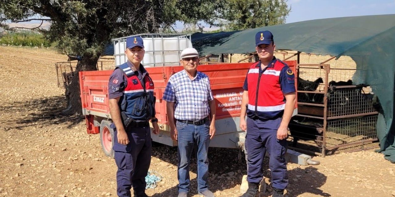 Korkuteli’de Römork Hırsızları Yakalandı