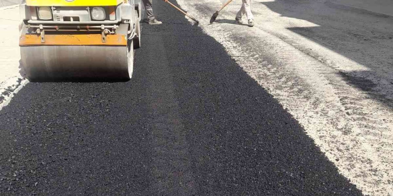 Toroslar’da Yol Çalışması Sürüyor