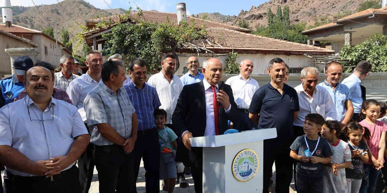 Yahyalı Belediyesi, Çavdaruşağı Mahallesi’ndeki Hizmetlerin Açılışını Yaptı