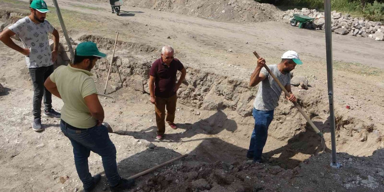 8 Asırlık Selçuklu Sarayı Gün Yüzüne Çıkıyor