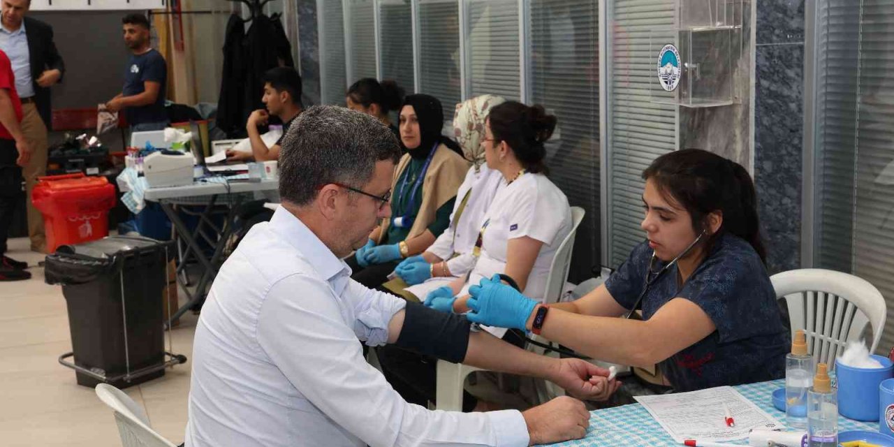 Büyükşehir Personelinden Kan Bağışı