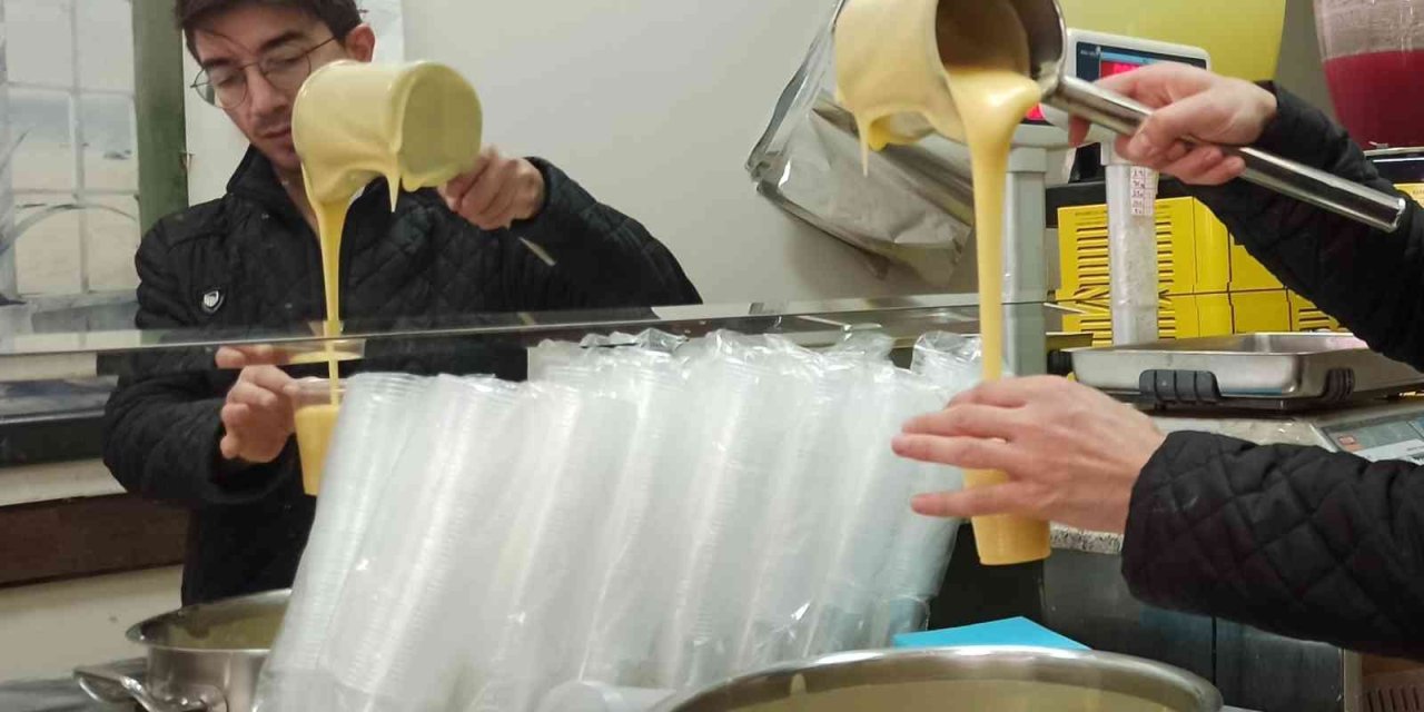 Eskişehir’de Havalar Birden Soğudu Boza Satışları Arttı