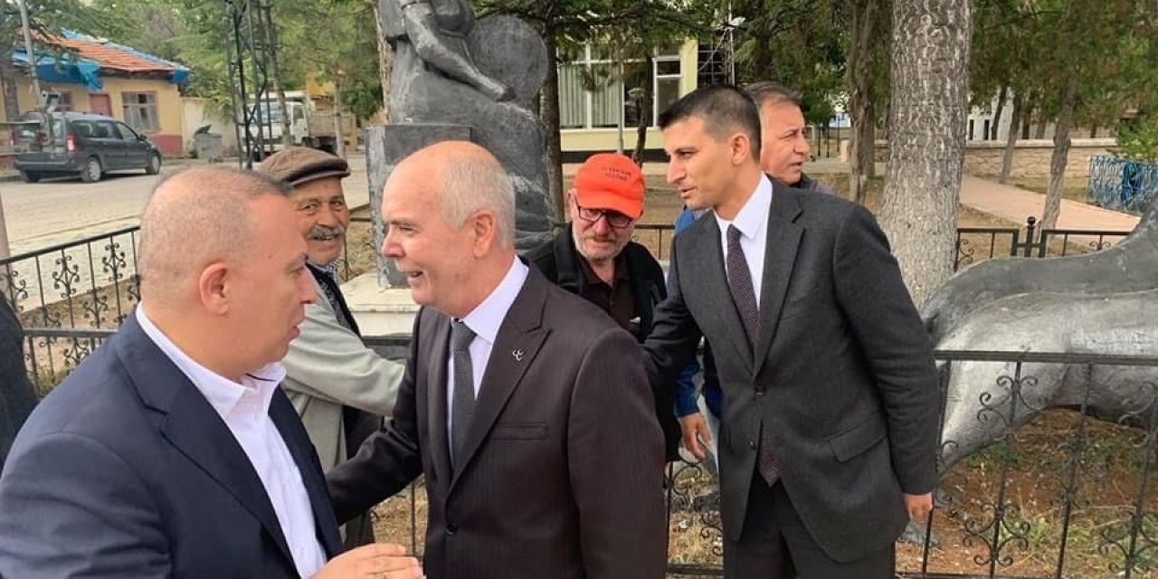 İzzet Ulvi Yönter, Çifteler Belediyesi’ni Ziyaret Etti