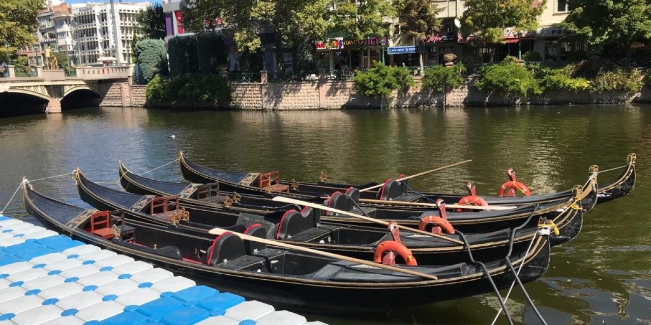 Hava Serinleyince Hafta Sonu Gondollar Boş Kaldı
