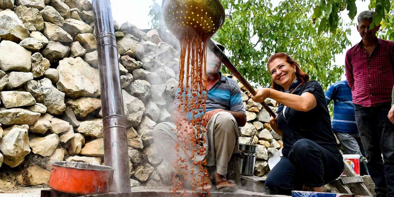 Üretici Kadınlar Uzuncaburç’ta Buluştu