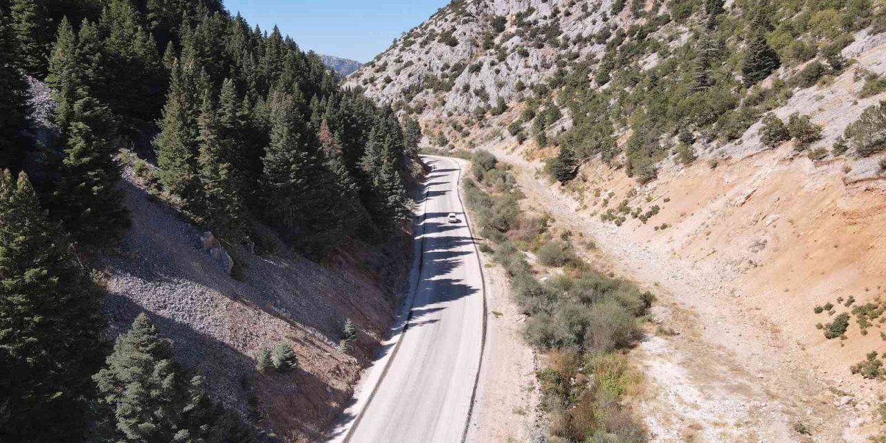 Derebucak’a 13,4 Kilometre Mahalle Yolu Kazandırıldı