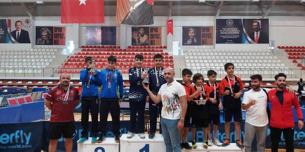 Kocasinan’ın Masa Tenisi Erkek Ve Bayan Takımı, Yine Zirvede