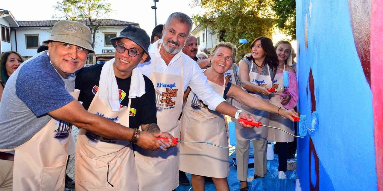 Manavgat’ta Antik Side’de Duvar Boyama Etkinliği