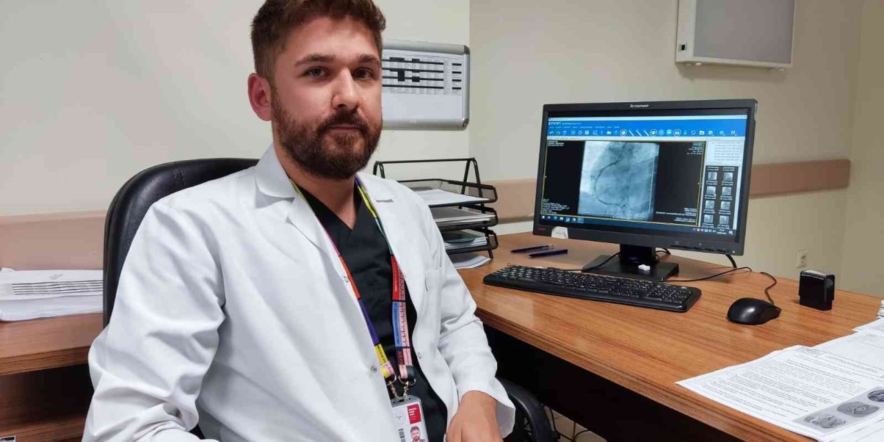 Sigara, Kalp Damar Hastalıklarına Bağlı Ölüm Riskini 2 Kat Artırıyor