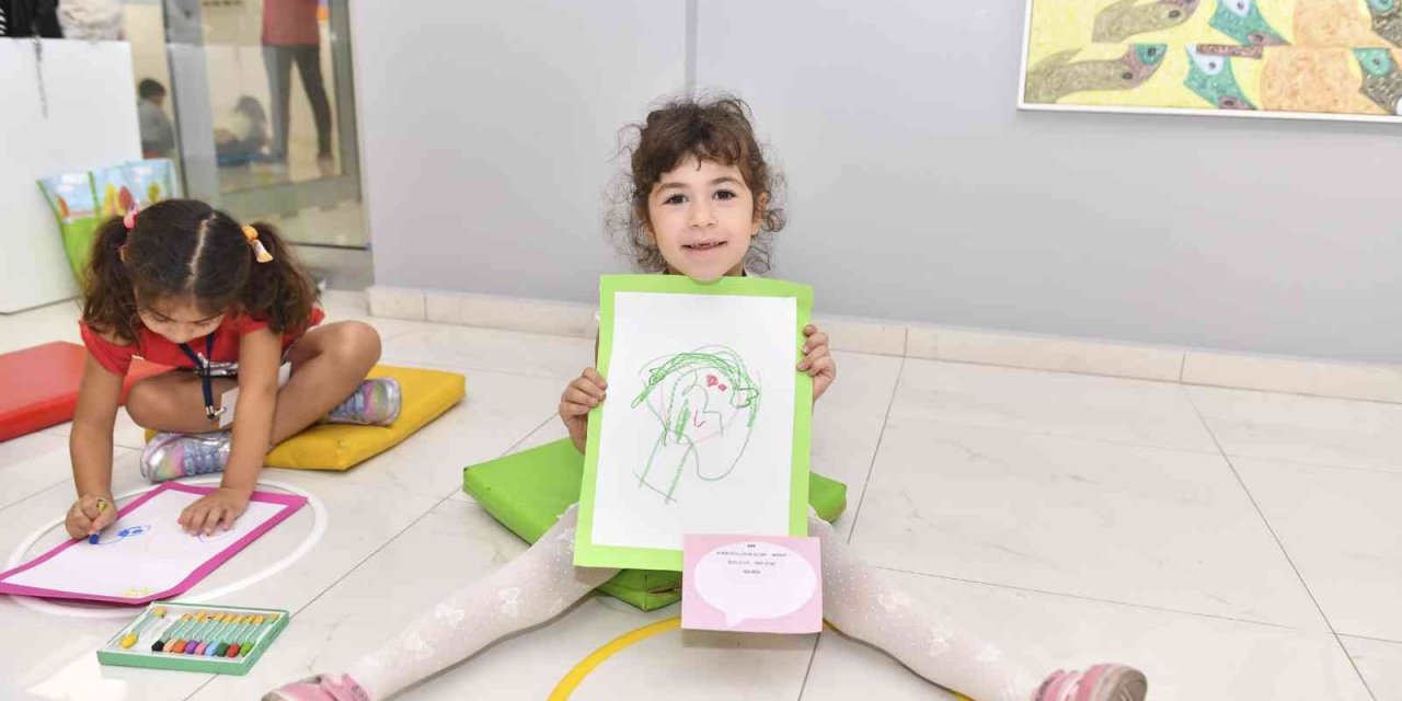 Minik Dünyalarını Resimle Kağıda Döktüler