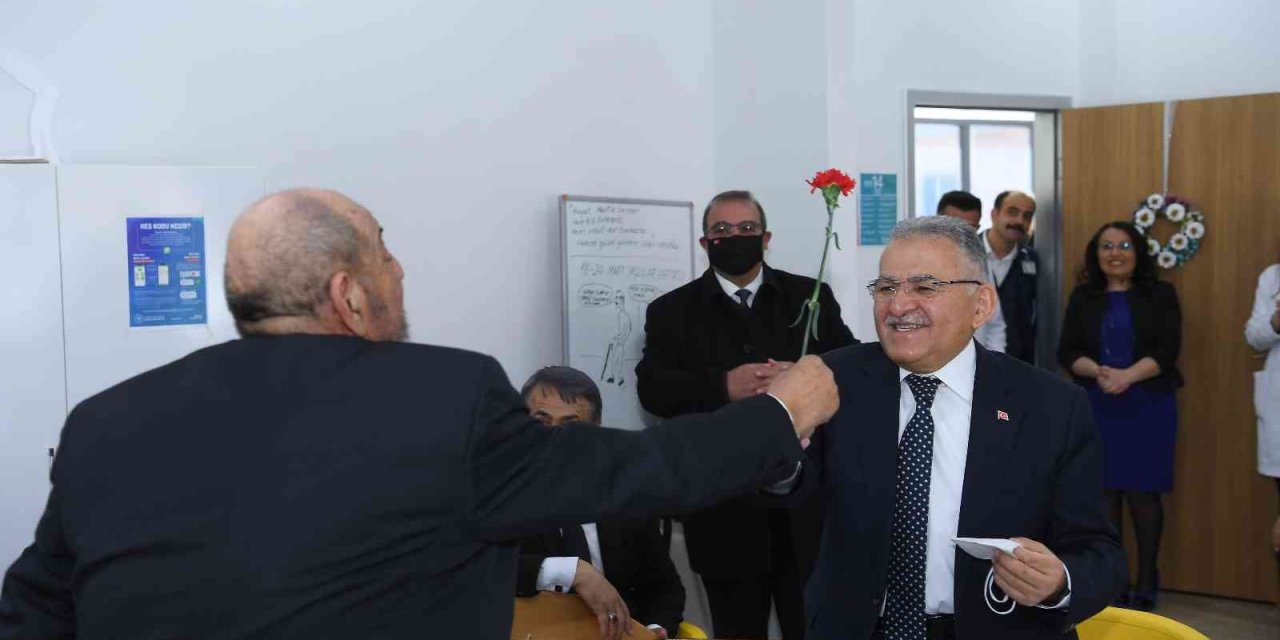 Büyükkılıç, Ulu Çınarlar İle Konser Ve Tiyatro Gösterinde Kucaklaşacak