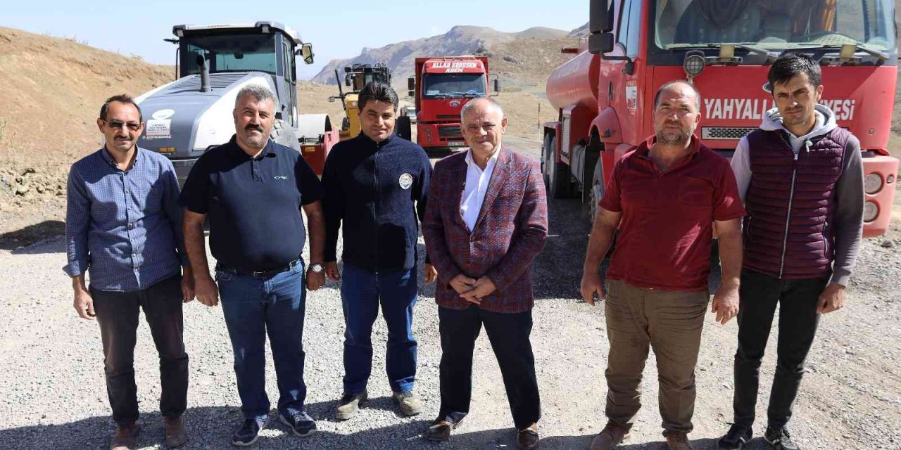 Yahyalı Aladağlar’da Yol Yapım Çalışması Devam Ediyor