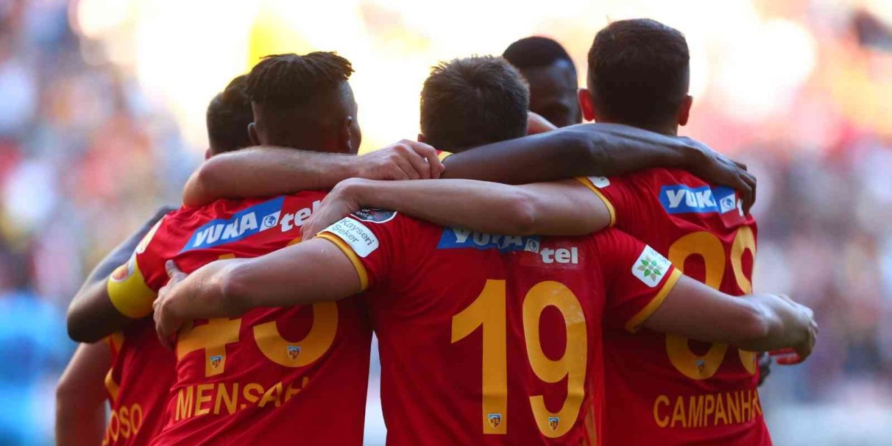 Mario Gavranovic 3. Golünü Attı