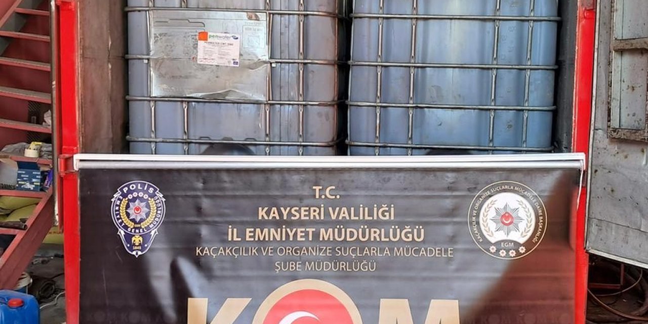 Kaçakçılara Eş Zamanlı Operasyon: 12 Ton Karışımlı Akaryakıt Ele Geçirildi