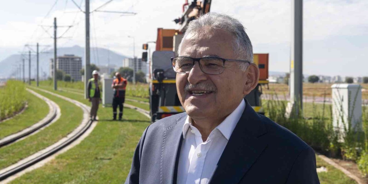 Başkan Büyükkılıç: “tramvay Hattına 120 Bin Adet Fidan Dikiyoruz”