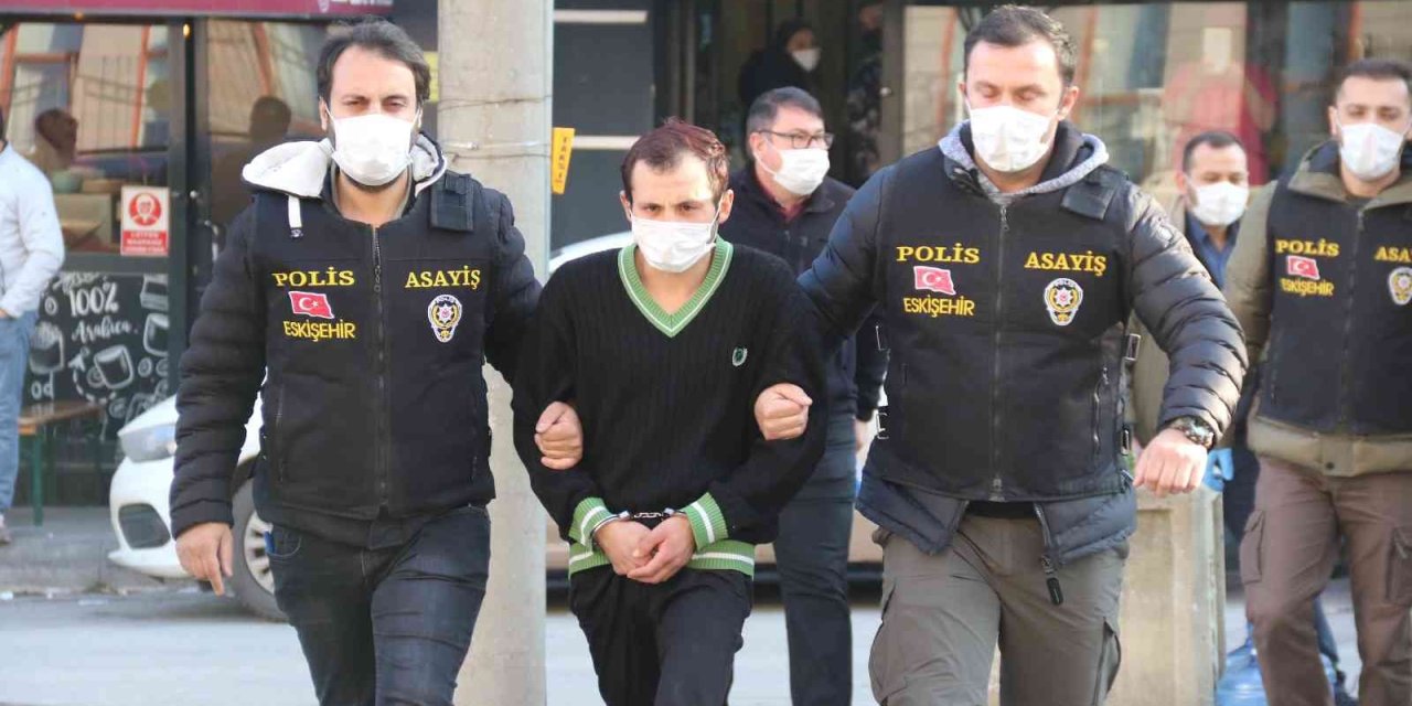 Bıçaklayarak Öldürdükleri Kişiyi Kaldıkları Barakanın Arkasına Gömen 2 Sanık İçin Müebbet Hapis Talebi