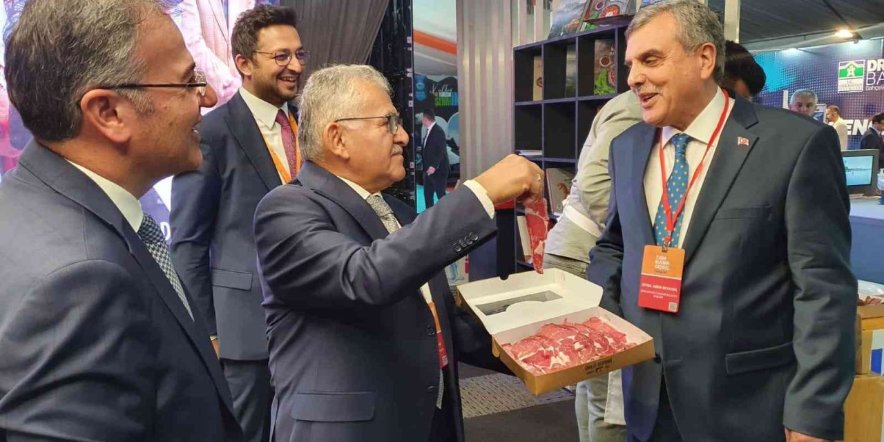 Başkan Büyükkılıç ’tam Bana Göre Festivali’ne Katıldı