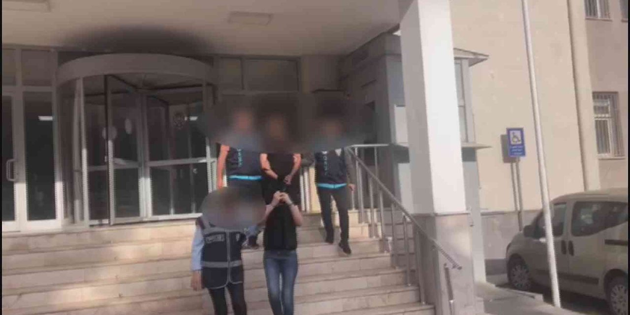 Kız Arkadaş Bahanesiyle İş Yerini Yağmayalan Şahıslar Yakalandı