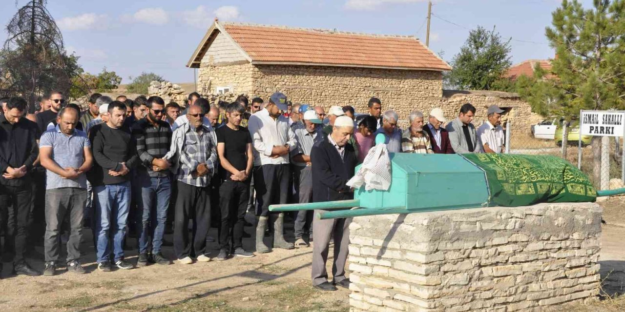 Karaman’da Köpeğin Saldırısı Sonucu Ölene Kadın Toprağa Verildi