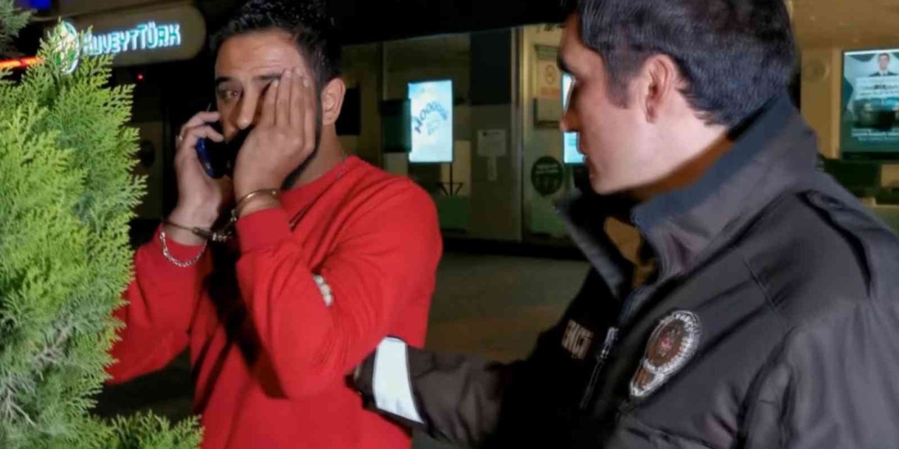 Uyuşturucudan Kelepçelendi, “Beni Kelepçelediler” Diyerek Yardım İstedi