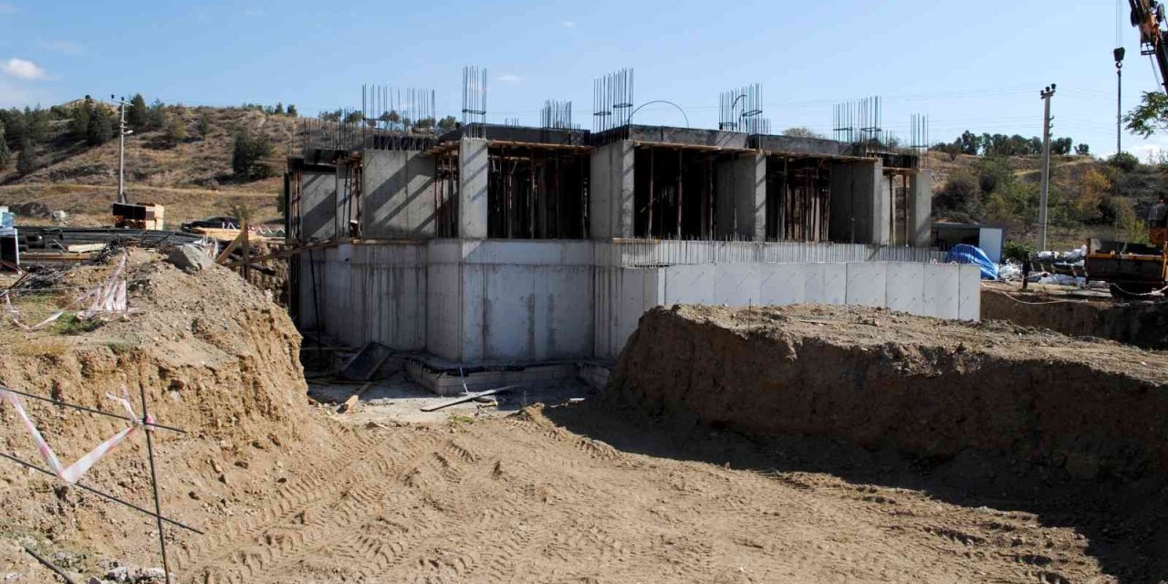 Sarıcakaya’da Toki Binaları Yükseliyor